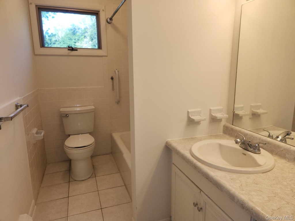 20 Locust Street - Photo 8