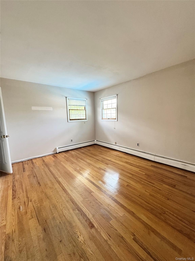 255 Brookside Court - Photo 5