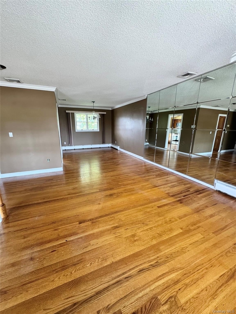 255 Brookside Court - Photo 1