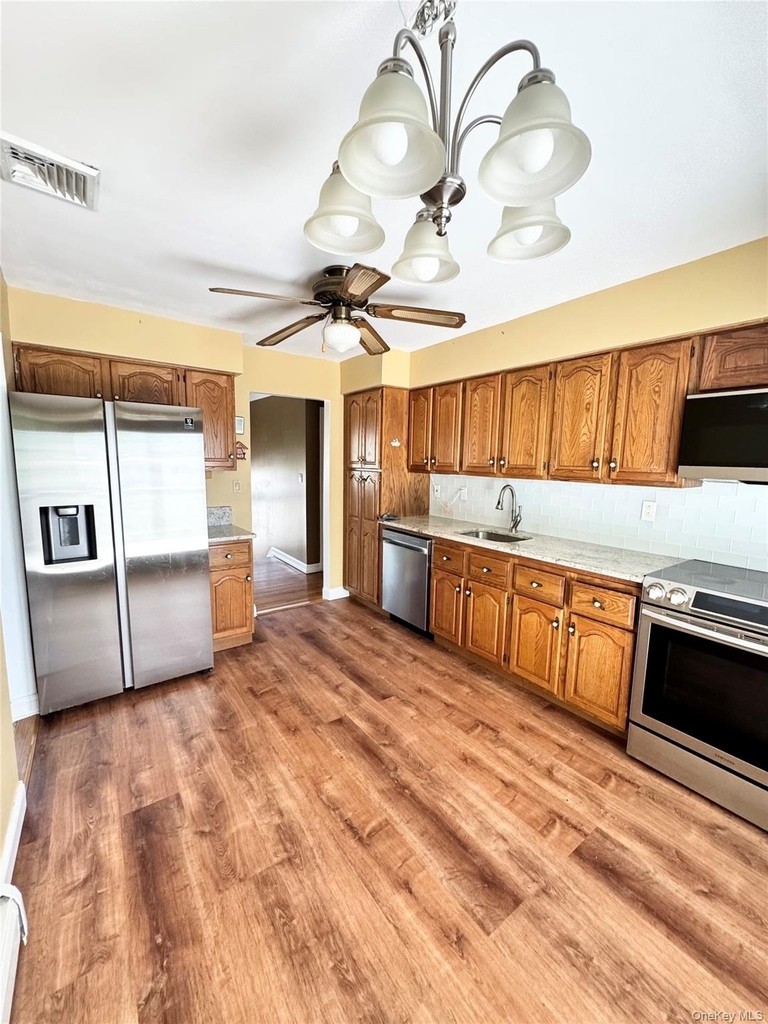 255 Brookside Court - Photo 3