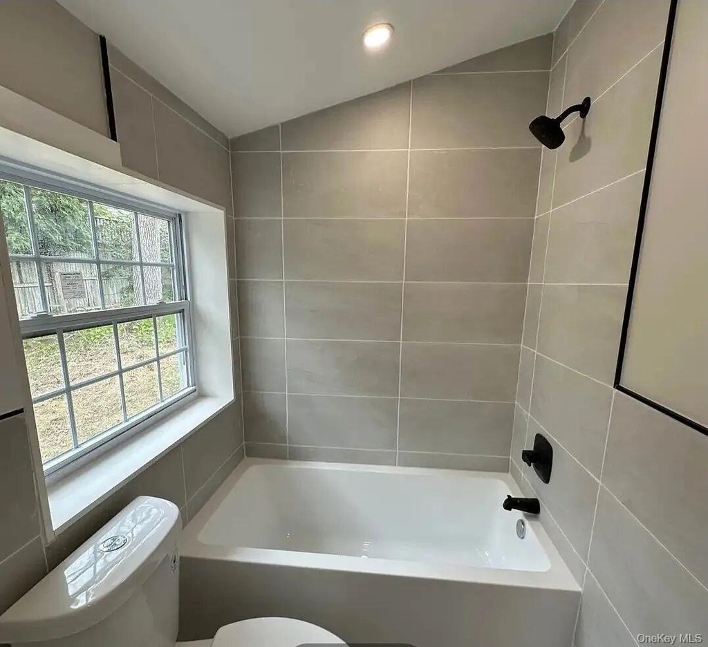 18 Forester Llc - Photo 16