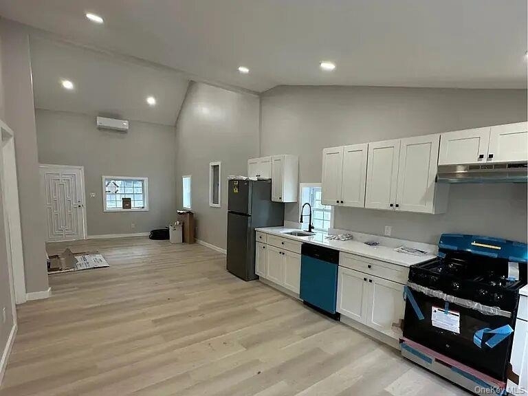 18 Forester Llc - Photo 0