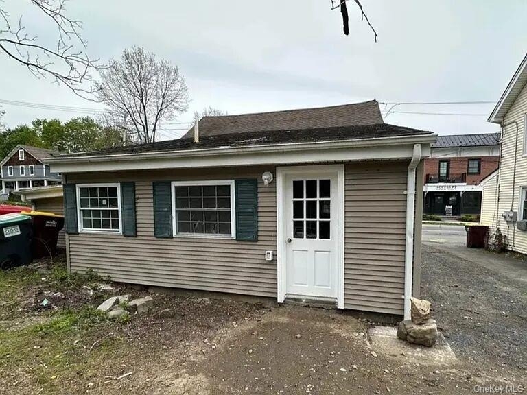 18 Forester Llc - Photo 3