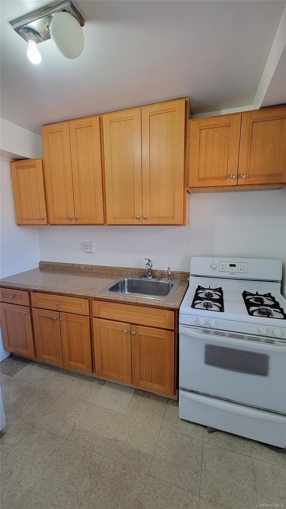 97-07 63rd Road - Photo 3