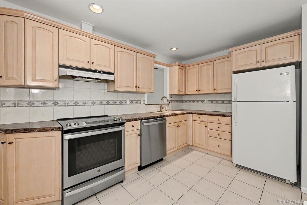 568 Manville Road - Photo 11