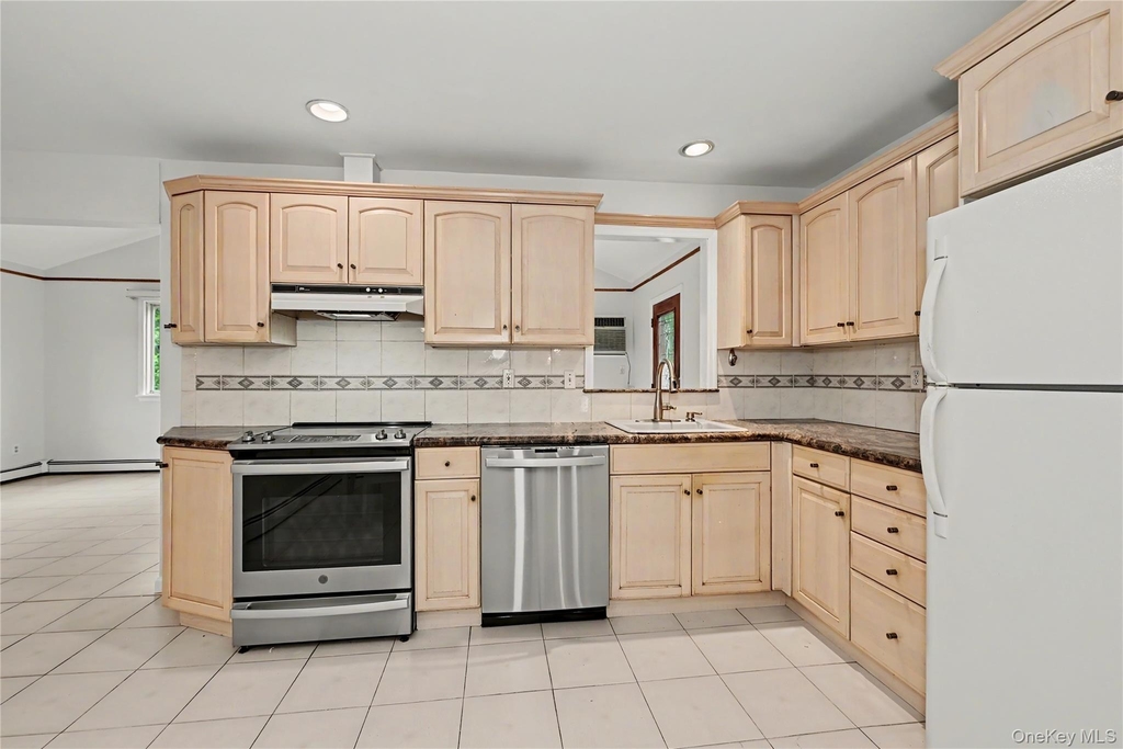 568 Manville Road - Photo 10