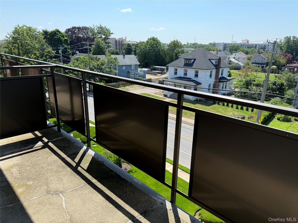 175 Maple Avenue - Photo 7