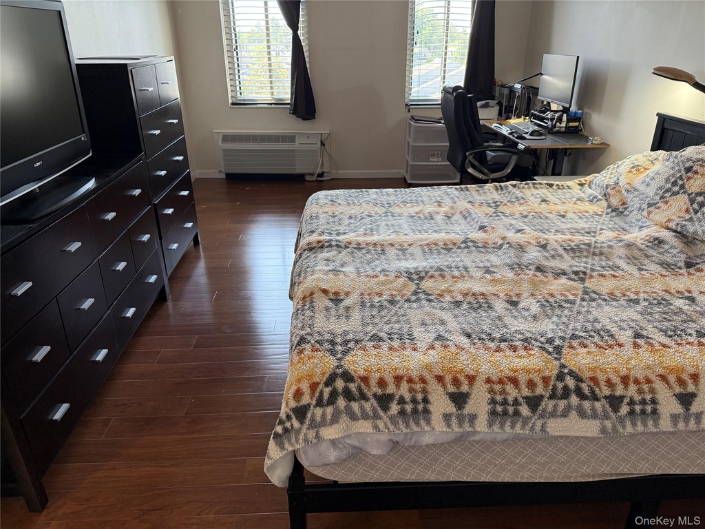 175 Maple Avenue - Photo 4