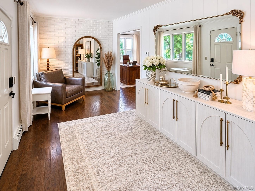 98 Frederick Avenue - Photo 2