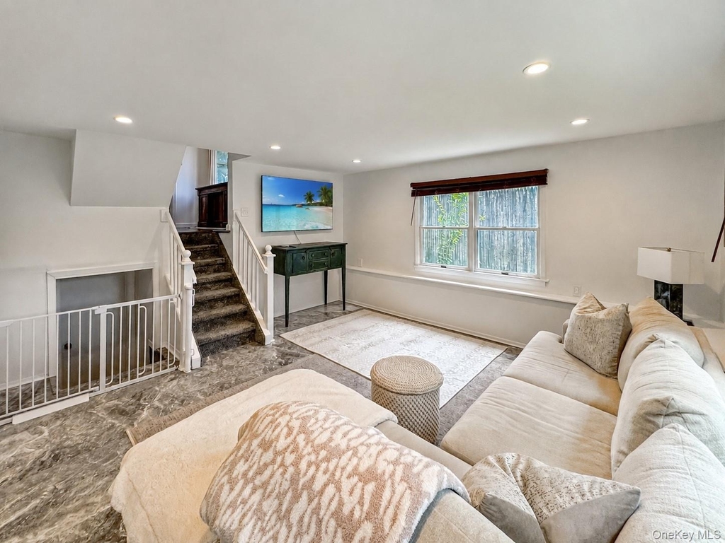 98 Frederick Avenue - Photo 13