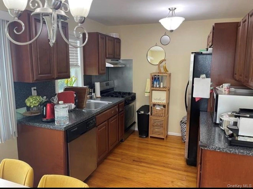 30 Audrey Avenue - Photo 3