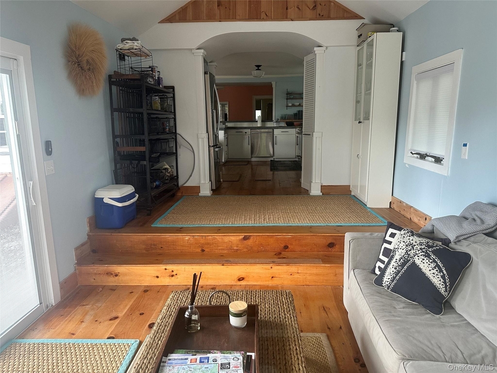 744 Main Street - Photo 0