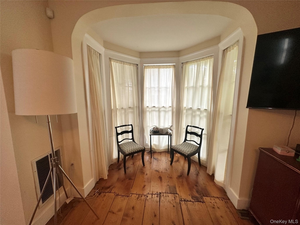 744 Main Street - Photo 14