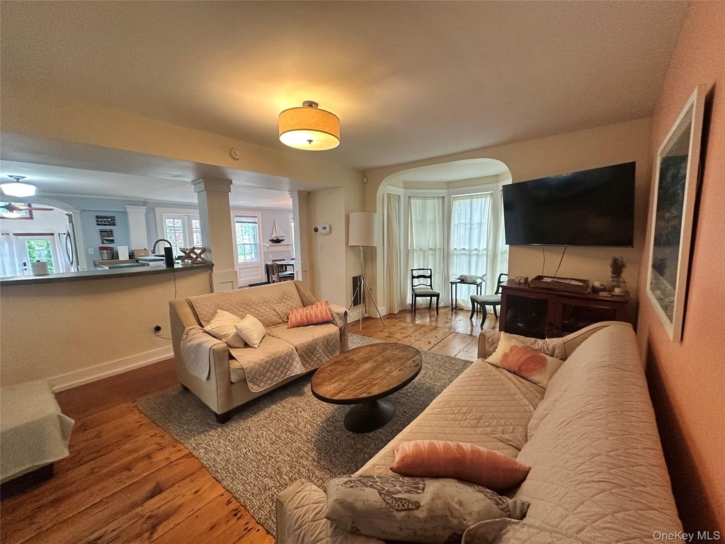 744 Main Street - Photo 11