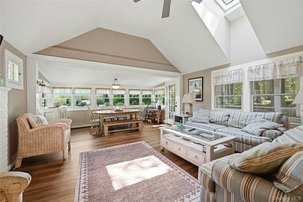 1185 Fleetwood Road - Photo 6