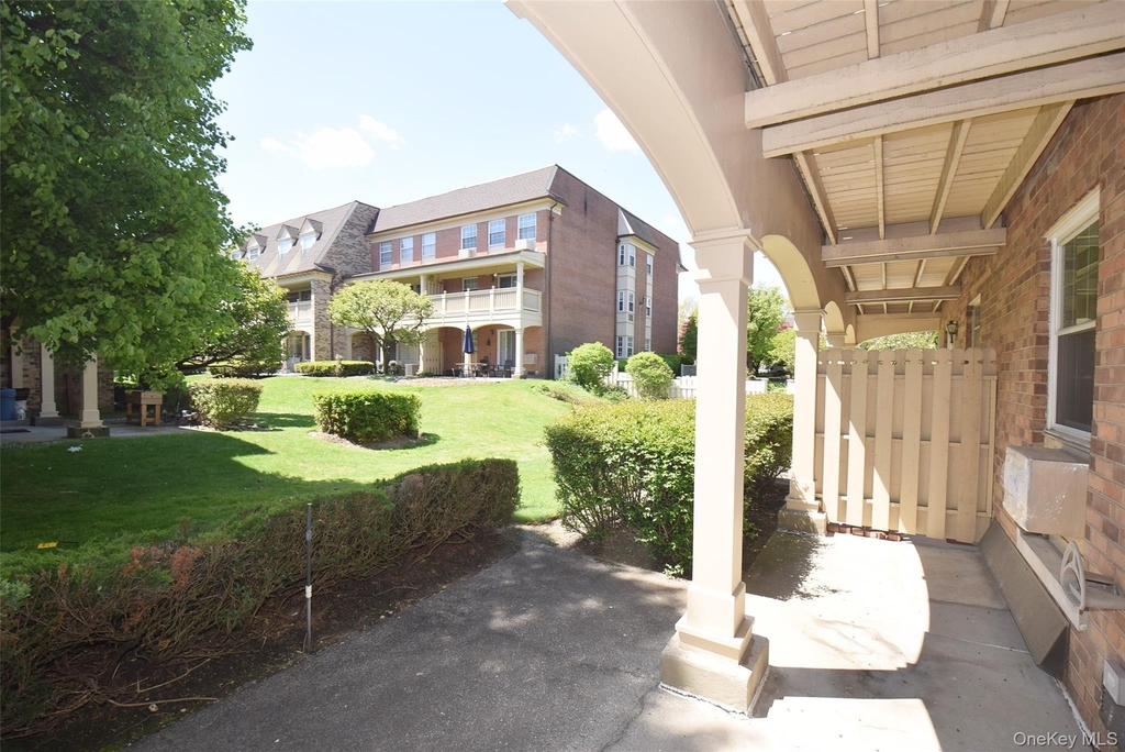 20804 Robert Road - Photo 10