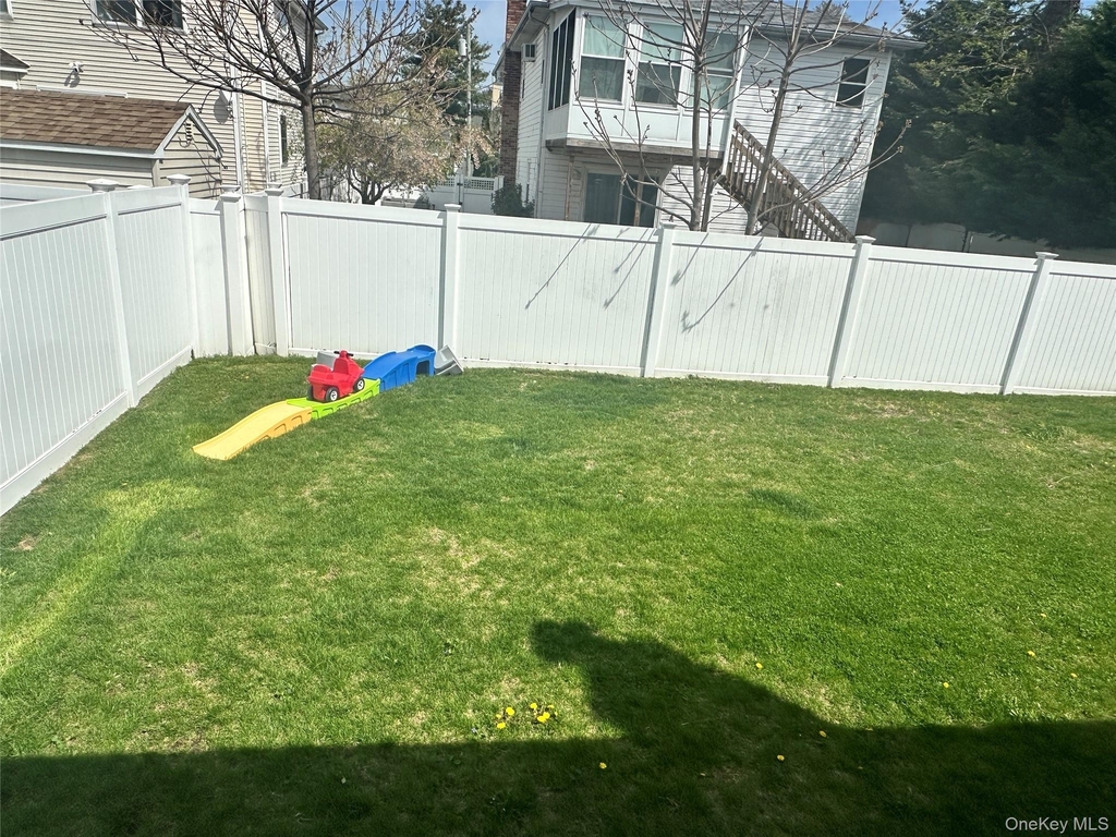 1741 Warren Place - Photo 18