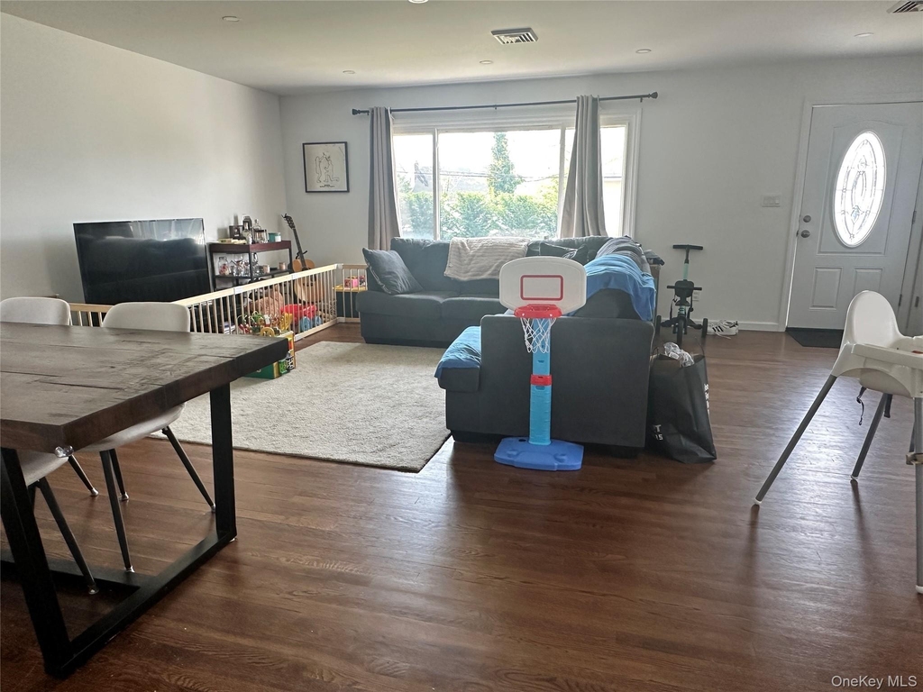 1741 Warren Place - Photo 2