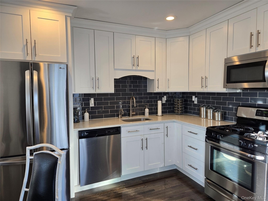 70 Harmon Street - Photo 9