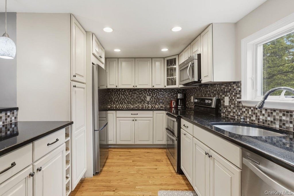5 Adair Road - Photo 2