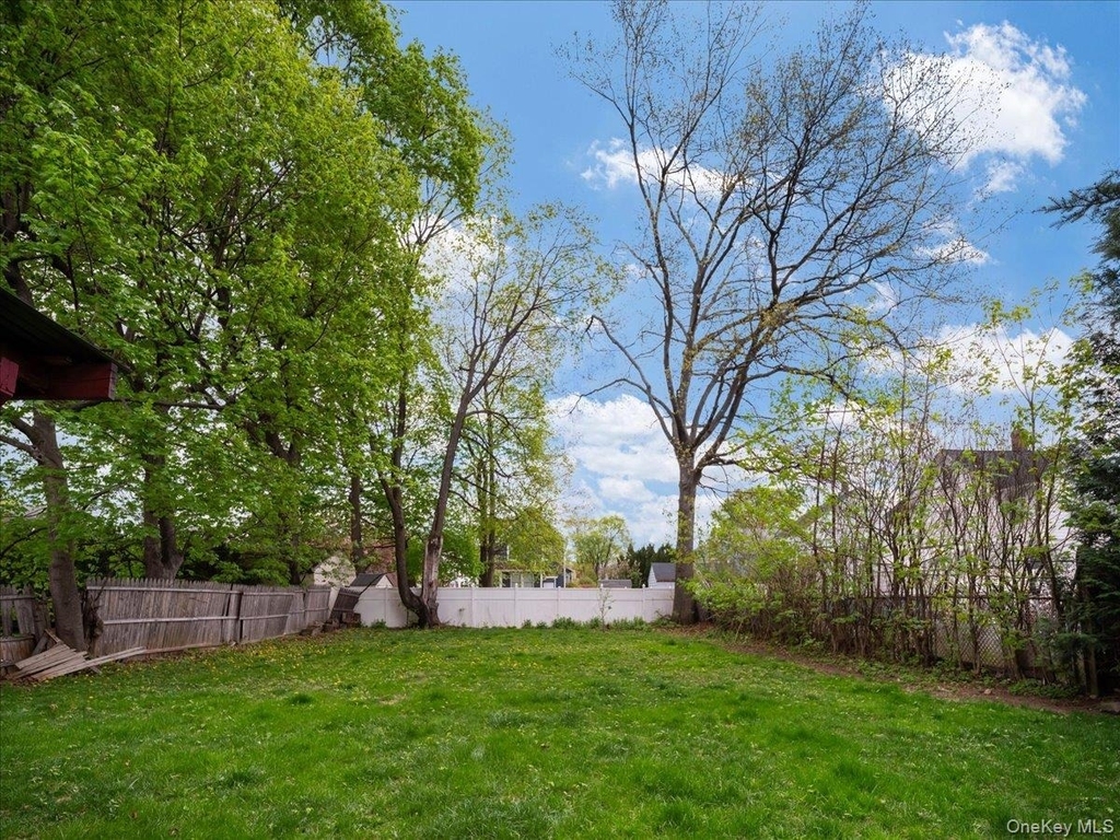 16 W Maltbie Avenue - Photo 22