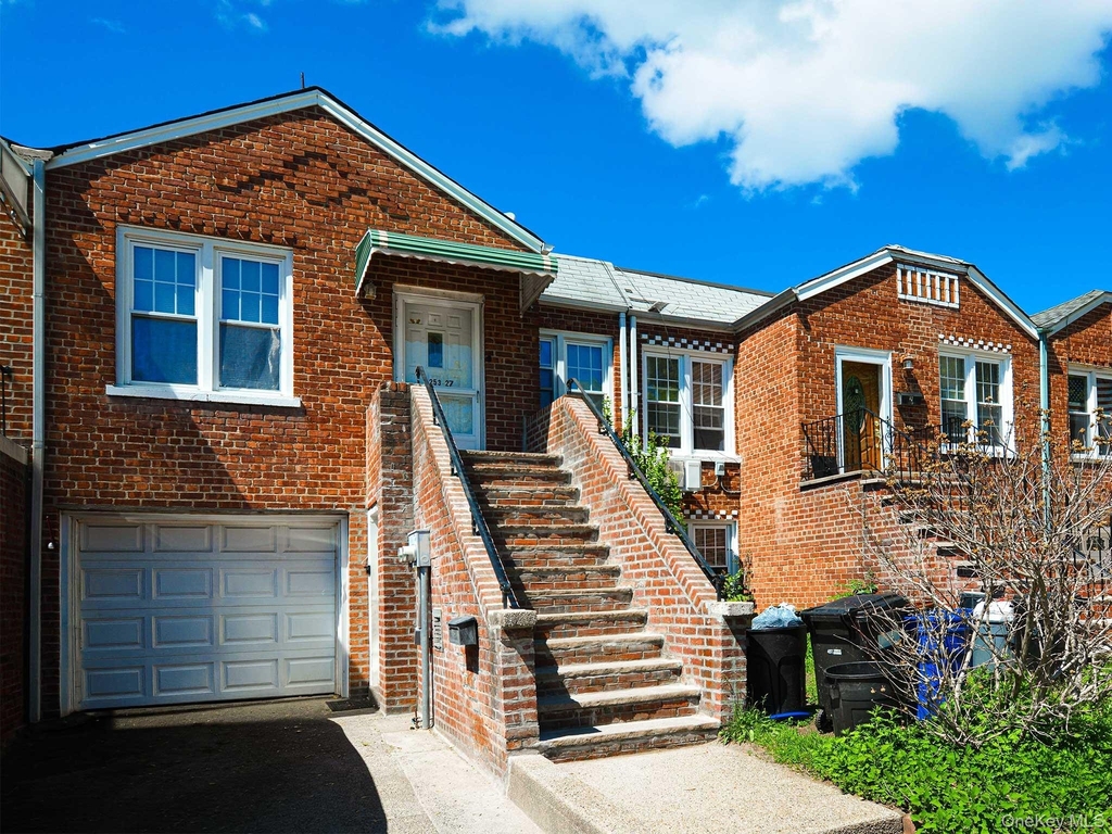253-27 85 Road - Photo 0
