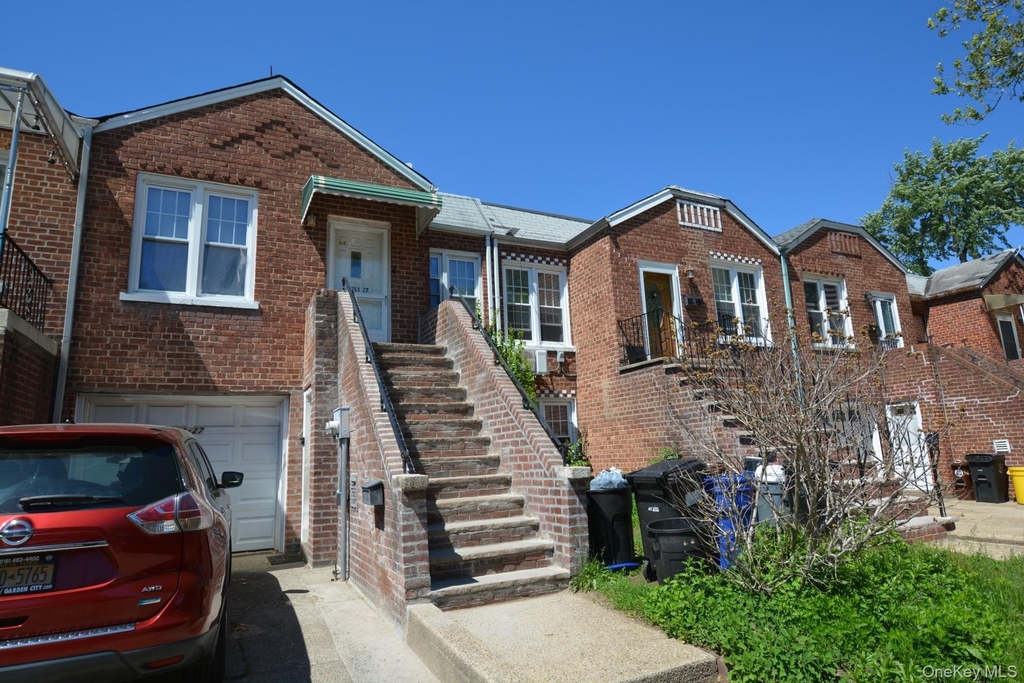 253-27 85 Road - Photo 0