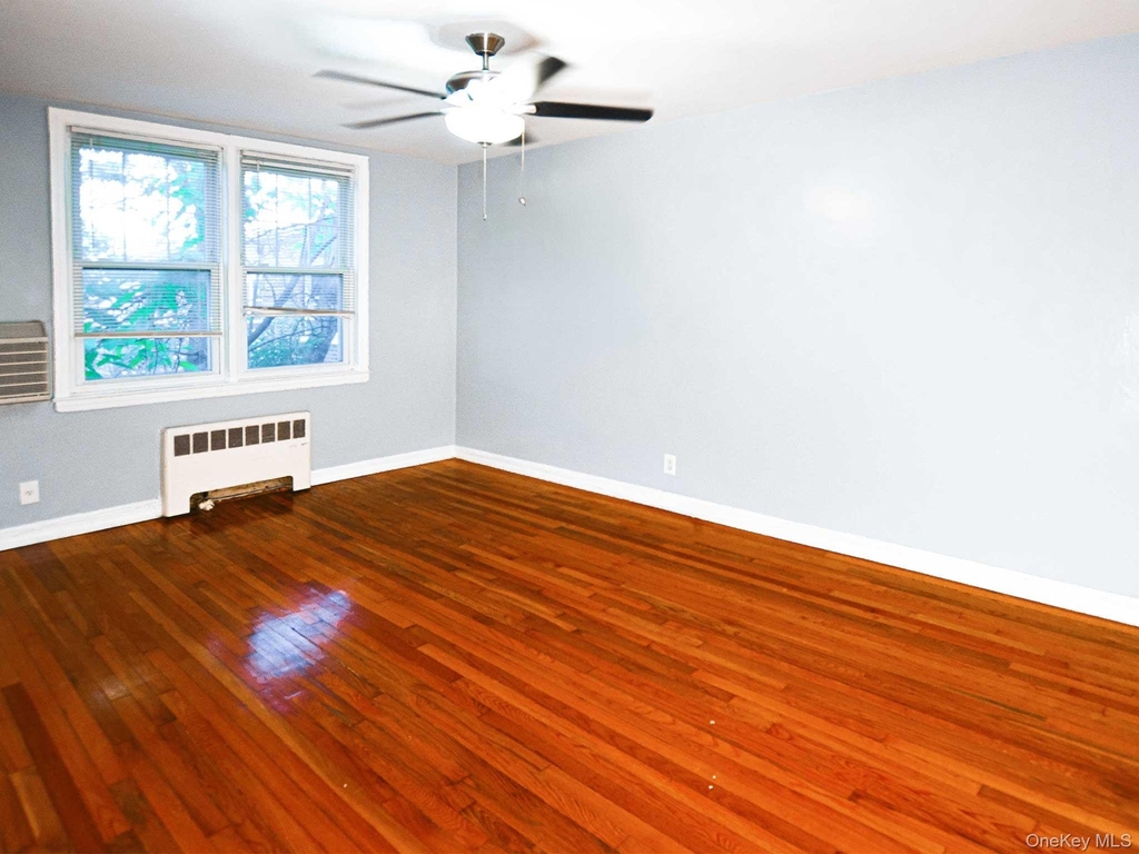 253-27 85 Road - Photo 4