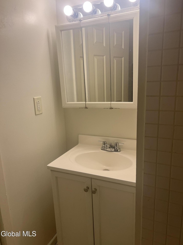 150 4th Street - Photo 4