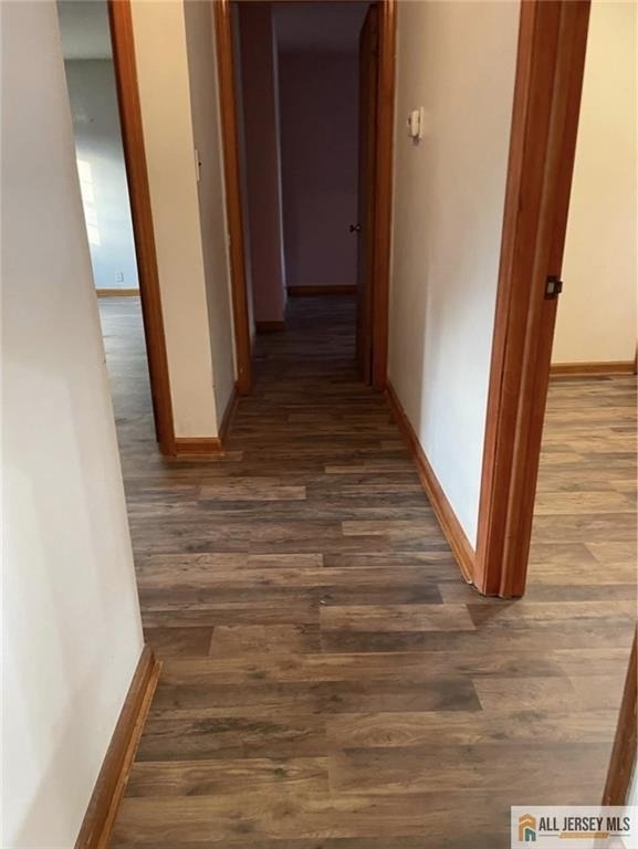 1601 W 7th Street - Photo 3