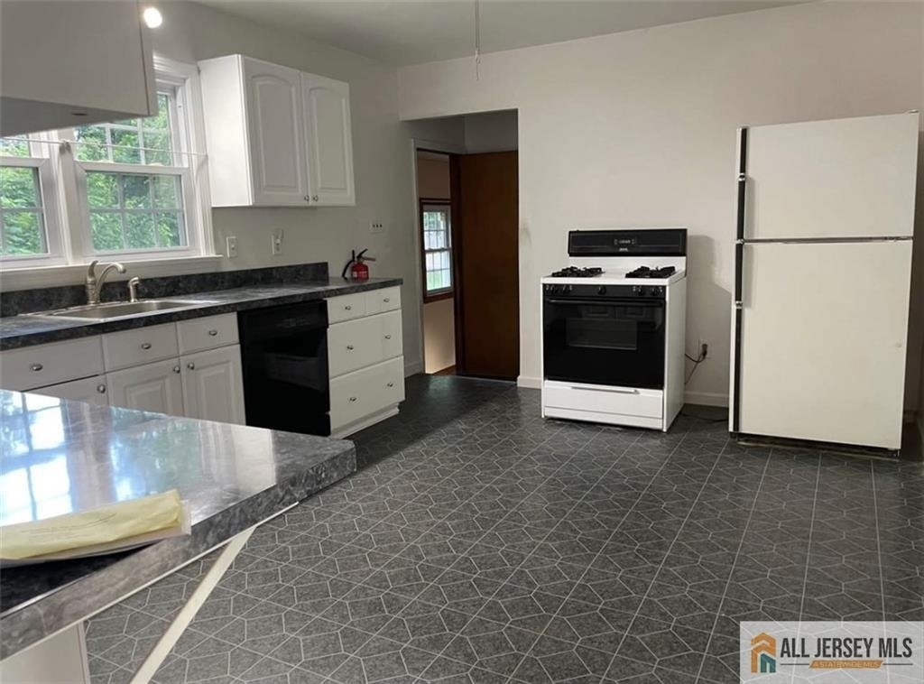 1601 W 7th Street - Photo 9