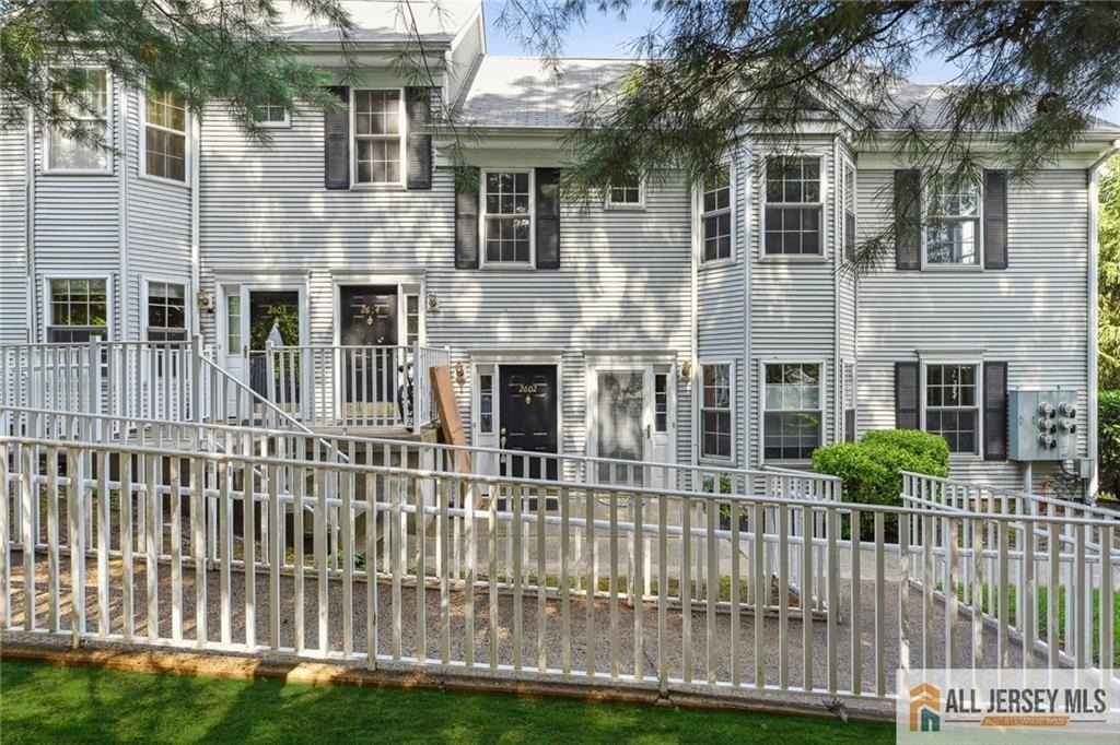 2602 Cypress Lane - Photo 3