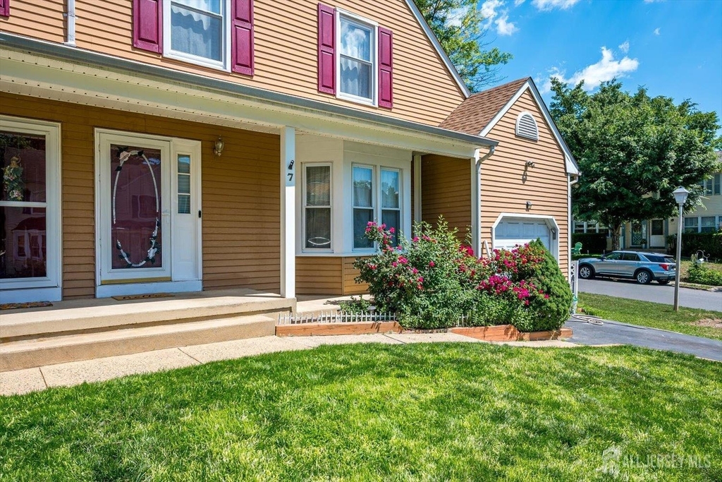 7 Buttonwood Drive - Photo 2