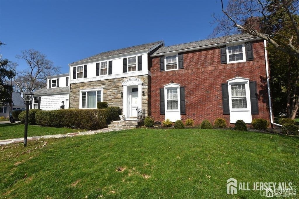 195 New York Avenue - Photo 0