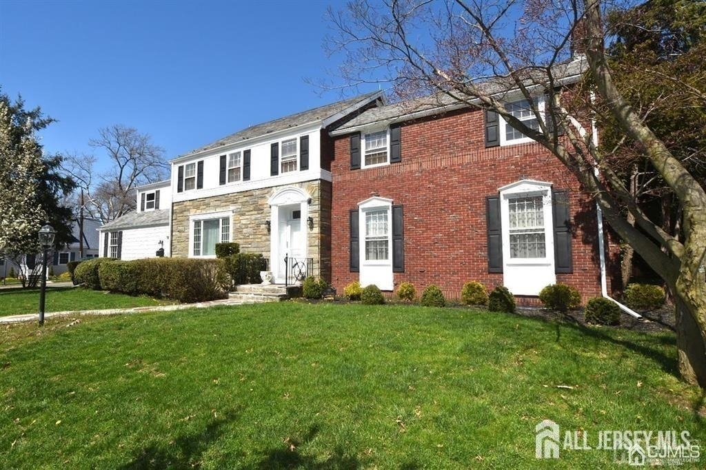 195 New York Avenue - Photo 2