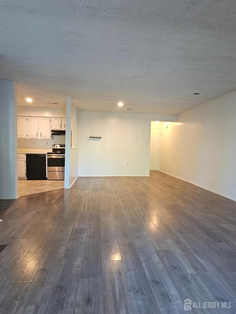 2307 Aspen Drive - Photo 2