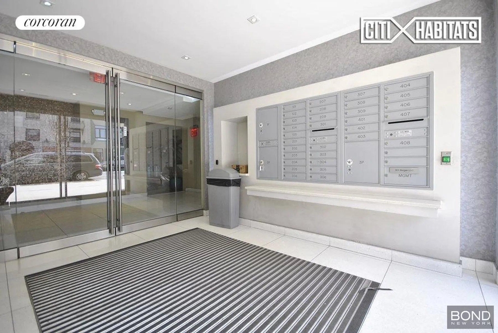801 Bergen Street - Photo 7