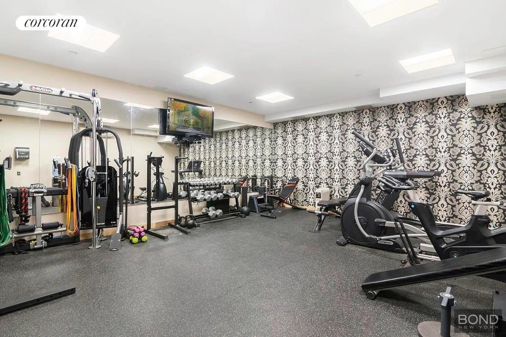801 Bergen Street - Photo 4