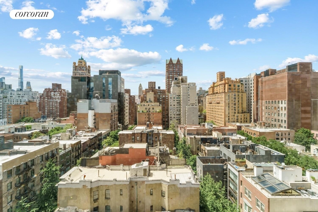 255 E 77th Street - Photo 1