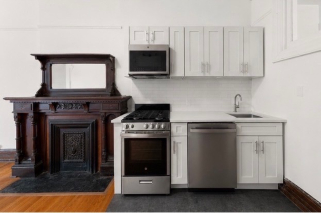 533 Washington Avenue - Photo 1