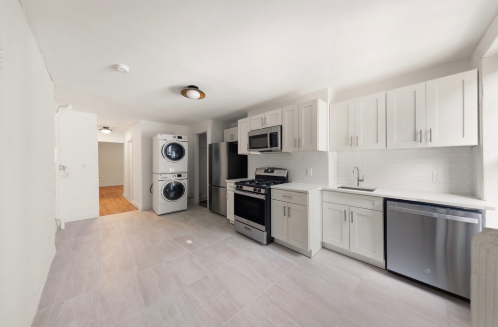 533 Washington Avenue - Photo 1