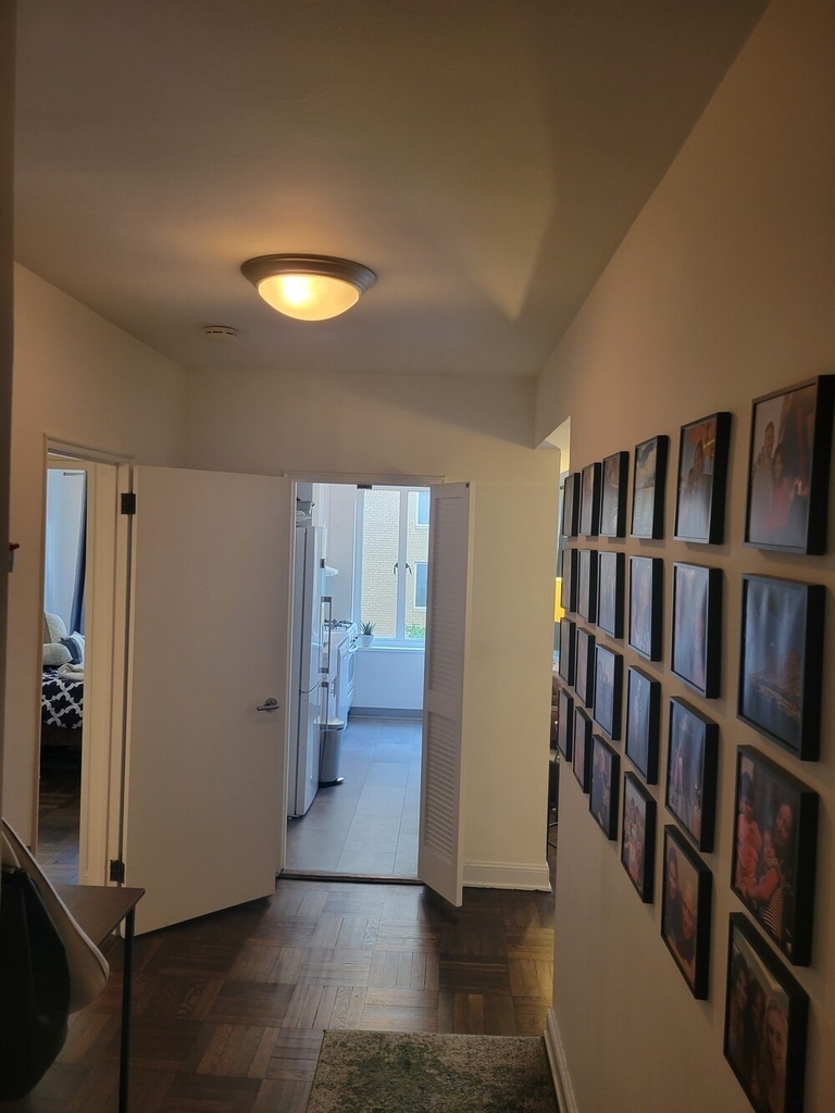 40 Central Park S - Photo 1