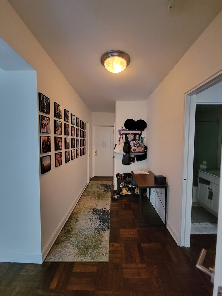 40 Central Park S - Photo 2