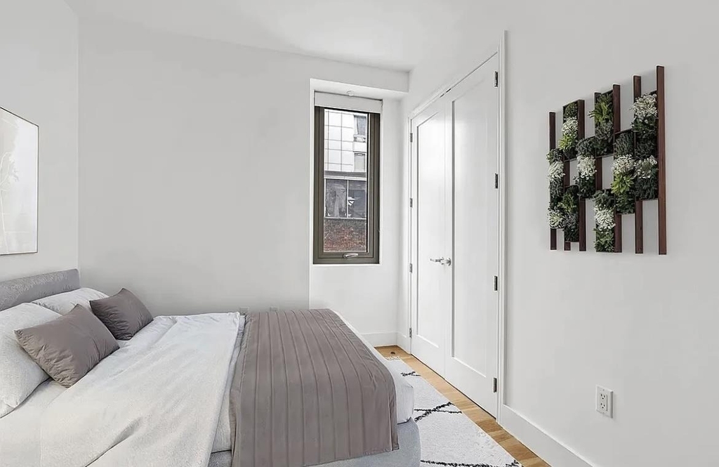 44-15 Purves Street - Photo 2