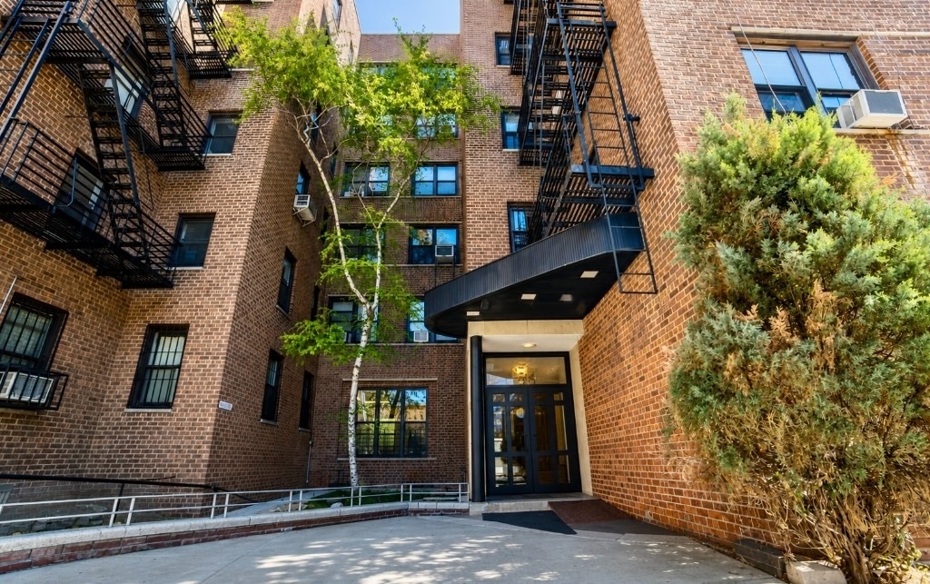 55 W 92nd Street - Photo 6