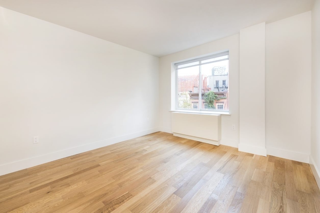 101 E 10th Street - Photo 1