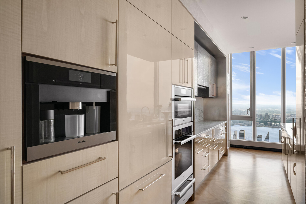 217 W 57th Street - Photo 5
