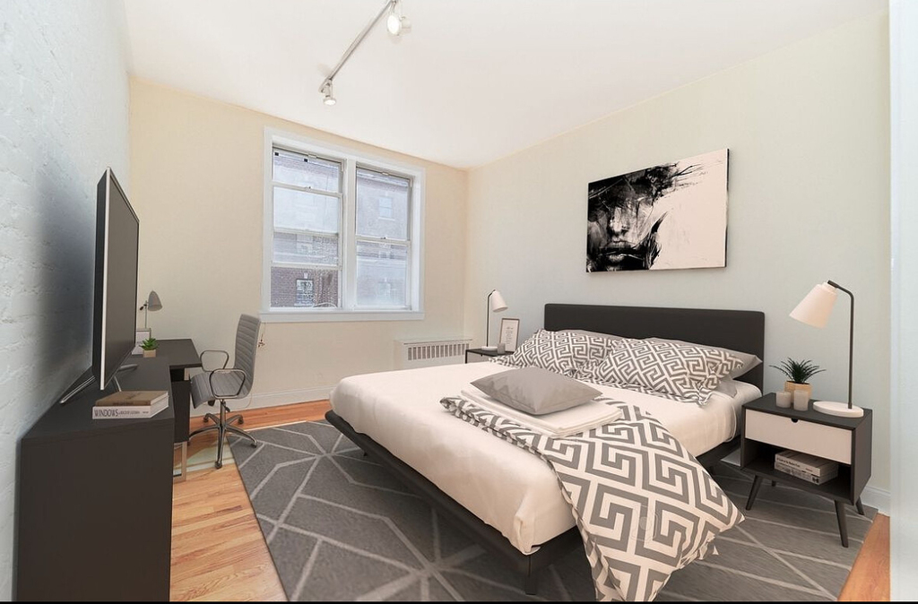233 E 12th Street - Photo 0