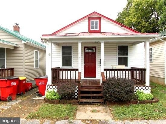 212 S George Street - Photo 0