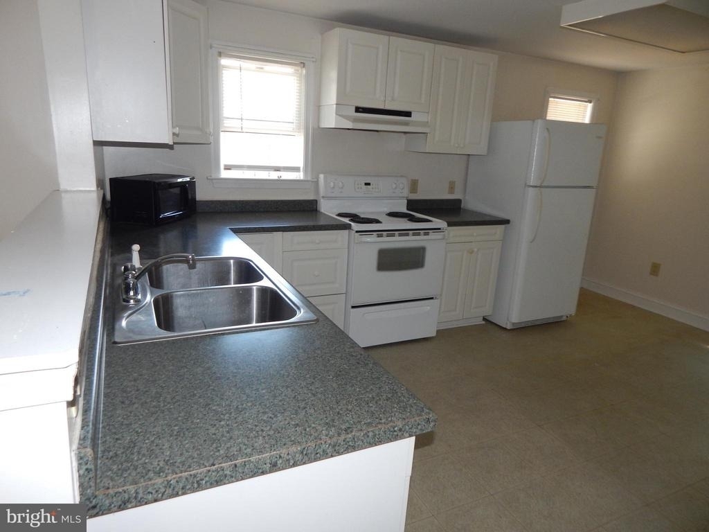 507 W John Street - Photo 4